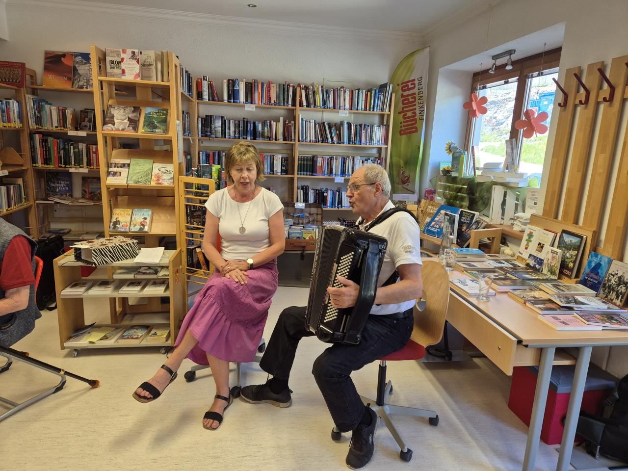 Maria und Hans singen